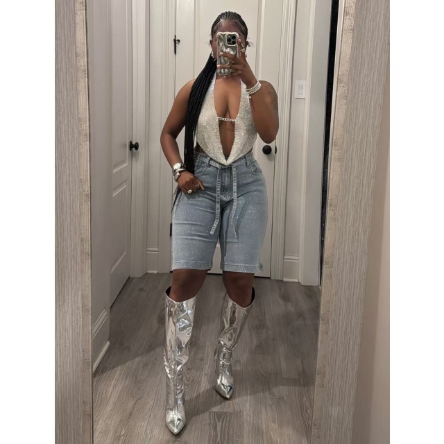 Rhinestoned Fashion Knee Legth Denim Jeans