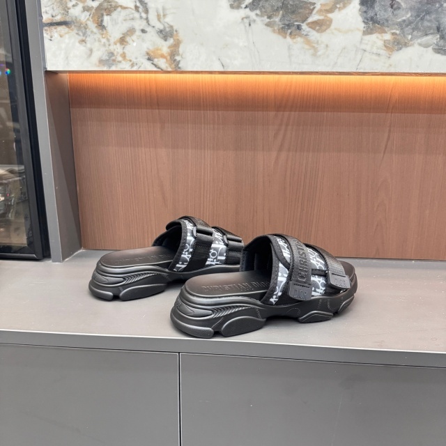Thick-Soled Women Casual Beach Sandals