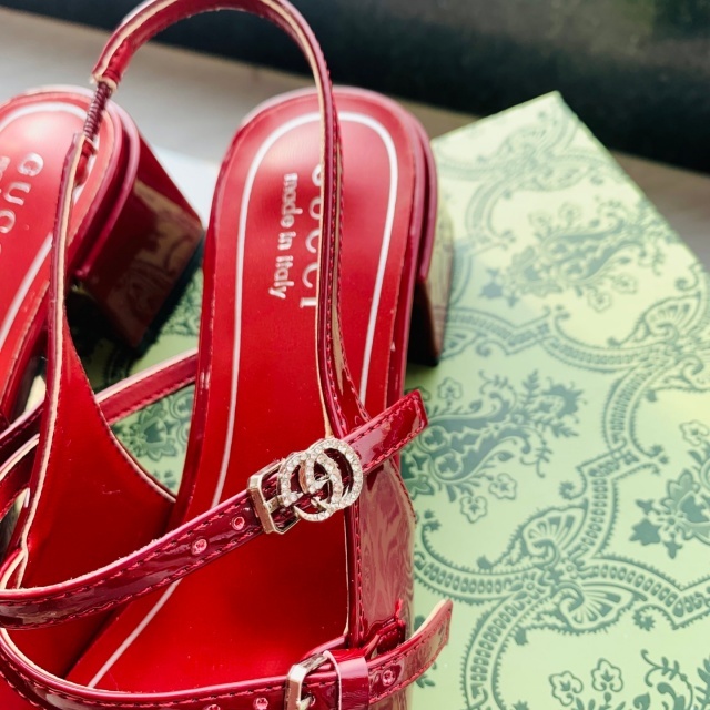 Women Luxury Leather Chunky Sandals