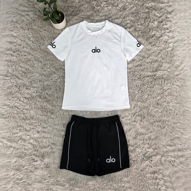 Fashion Embroidery Color Block Short Tracksuit Set
