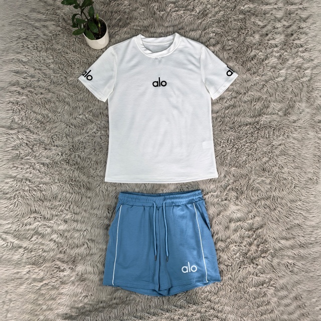 Fashion Embroidery Color Block Short Tracksuit Set