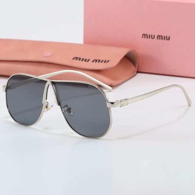 Special Design Luxury Fashion Glasses