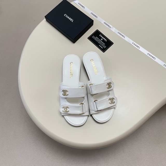 Fashion Rhinestones Velcro Flat Sandals