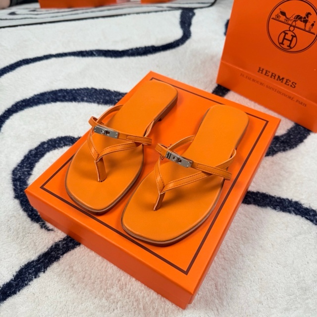 Luxury Fashion Women Beach Flip-Flops