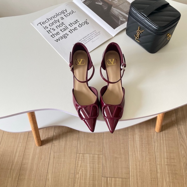 Women Sexy Pointed Toe Leather High Heeled Sandals