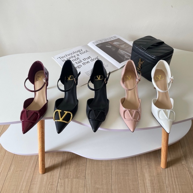 Women Sexy Pointed Toe Leather High Heeled Sandals