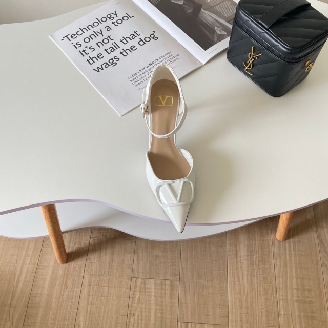 Women Sexy Pointed Toe Leather High Heeled Sandals