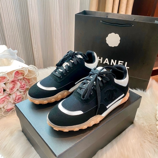 Chic Fashion Women Luxury Casual Sneakers