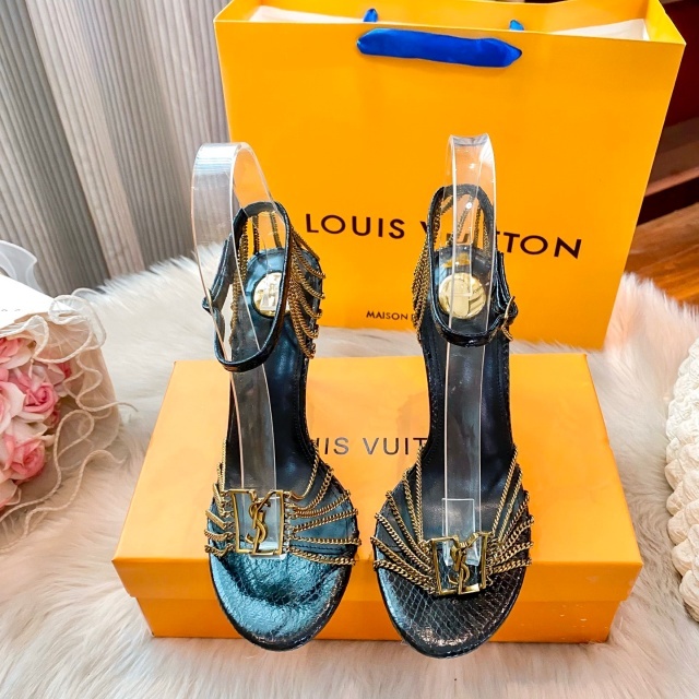 Fashion Chic Chained Hollow Out High Heeled Sandals