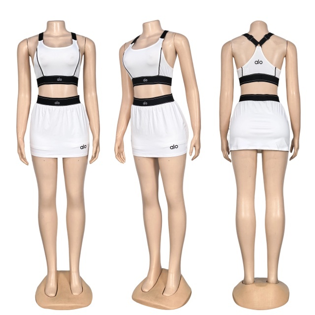 Fashion Embroidery Sport Shorts Skirt Set