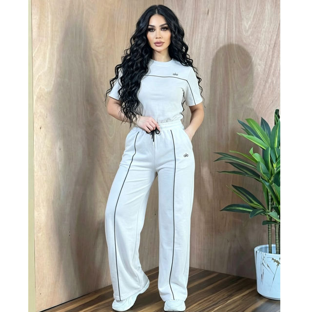 Fashion Embroidery Short Sleeve Casual Pants Suit