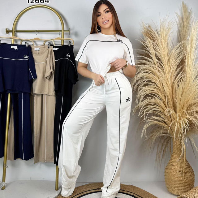 Fashion Embroidery Short Sleeve Casual Pants Suit