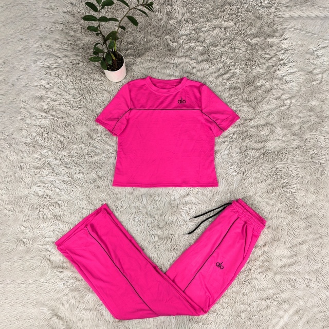 Fashion Embroidery Short Sleeve Casual Pants Suit