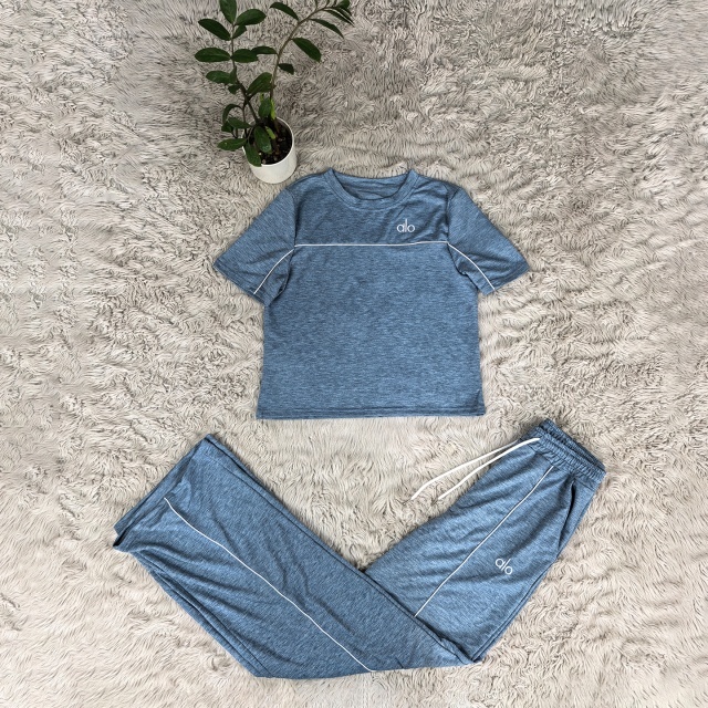 Fashion Embroidery Short Sleeve Casual Pants Suit