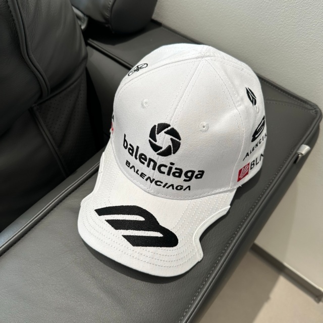 Fashion Embroidery Cut Out Baseball Caps