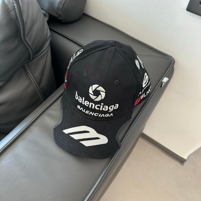 Fashion Embroidery Cut Out Baseball Caps