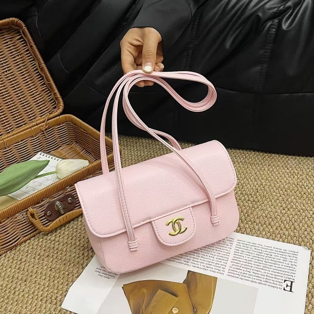 Metal Logo Leather Women Shoulder Bags