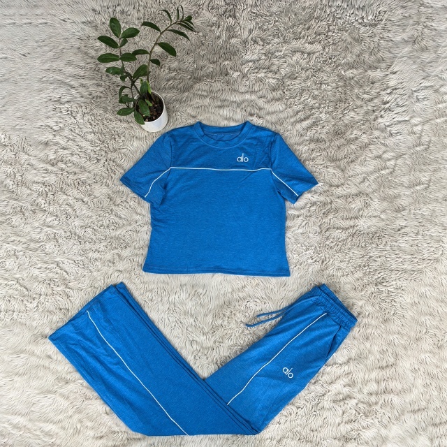 Fashion Embroidery Short Sleeve Casual Pants Suit