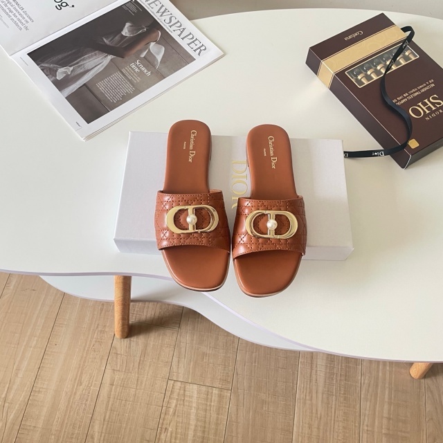 Pearl Fashion Women Luxury Flat Slides