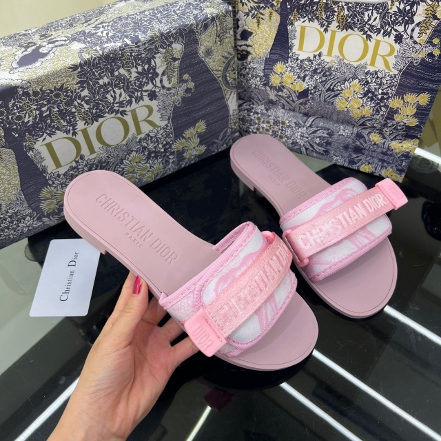 Fashion Embroidery Velcro Flat Sandals