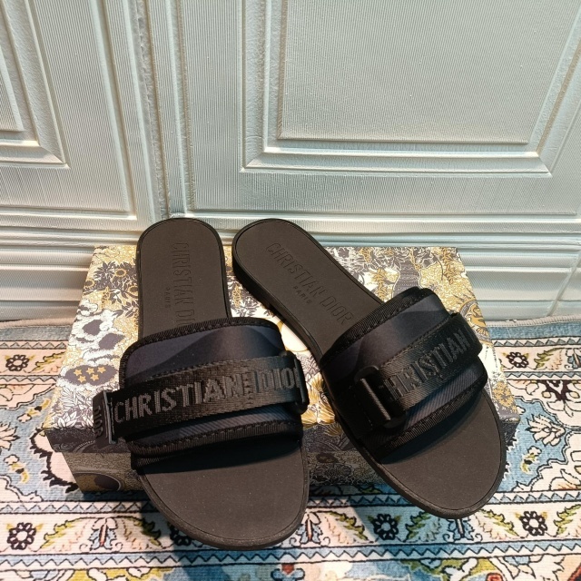 Fashion Embroidery Velcro Flat Sandals