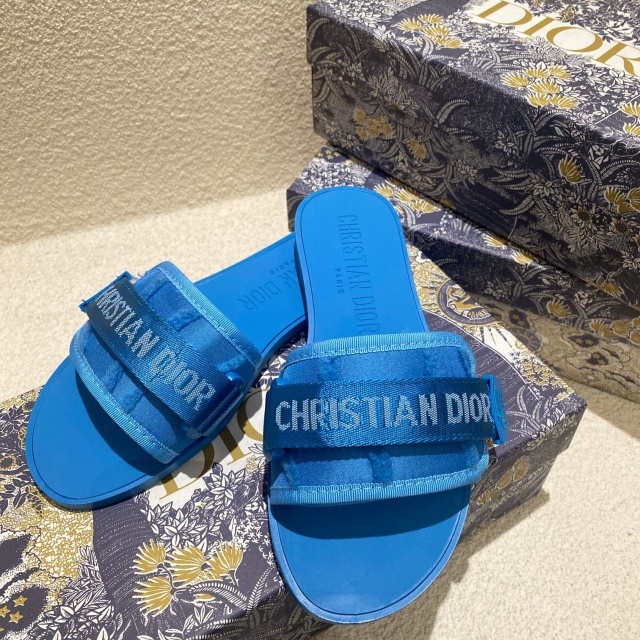 Fashion Embroidery Velcro Flat Sandals