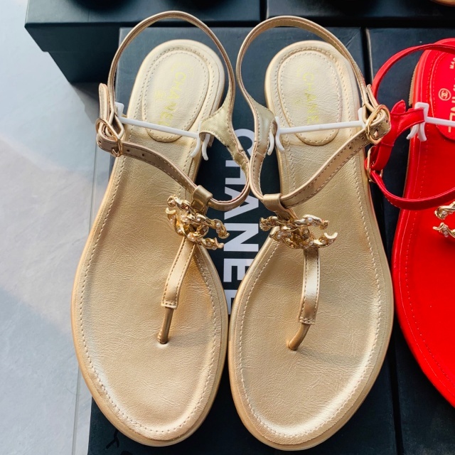 Fashion Metal Logo Chic Flat Sandals