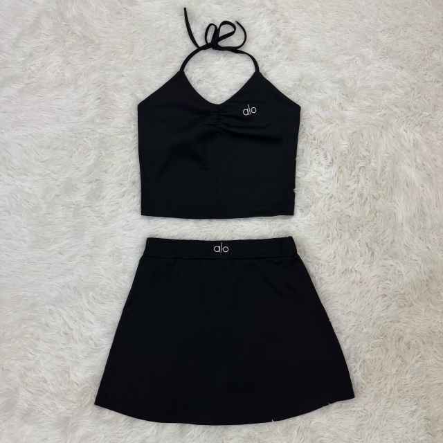 Fashion Embroidery Sport Cami Top Skirt Set
