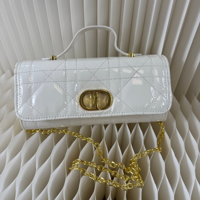 Leather Chained Fashion Messenger Bags
