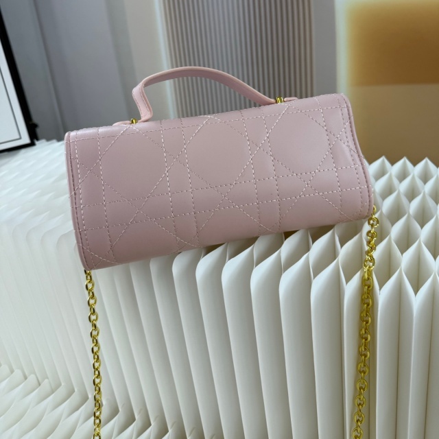 Leather Chained Fashion Messenger Bags