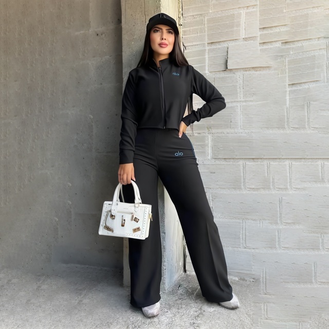 Fashion Embroidery Women Casual Tracksuit Set