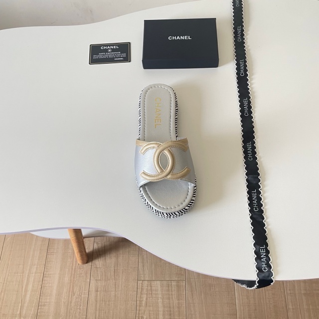 Fashion Logo Women Beach Casual Slides