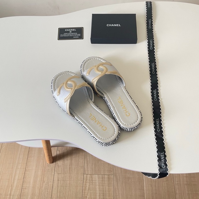 Fashion Logo Women Beach Casual Slides