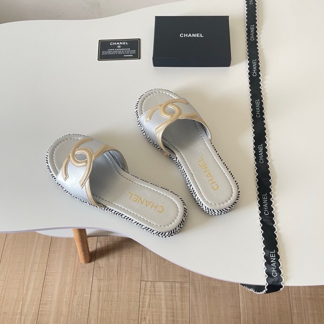 Fashion Logo Women Beach Casual Slides