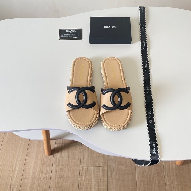 Fashion Logo Women Beach Casual Slides