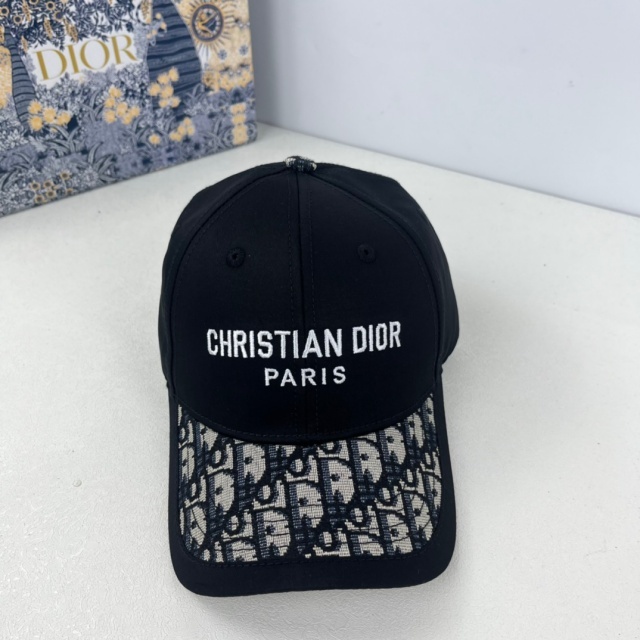 Fashion Embroidery Chic Baseball Caps