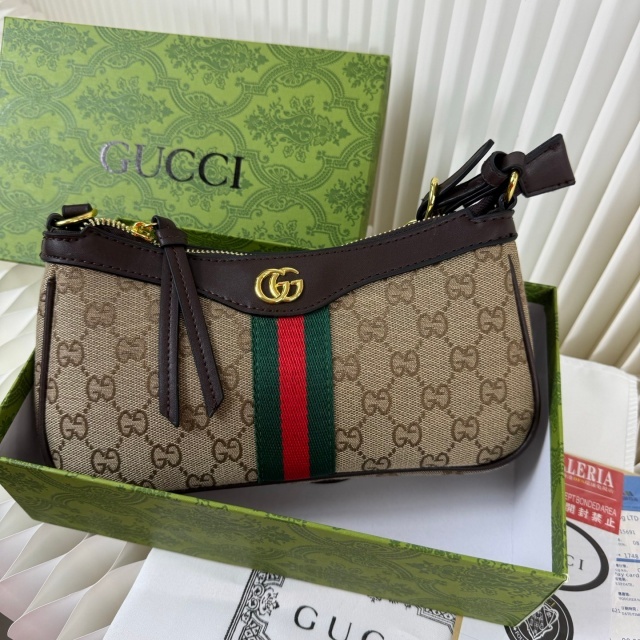 Metal Logo Printed Women Luxury Purses