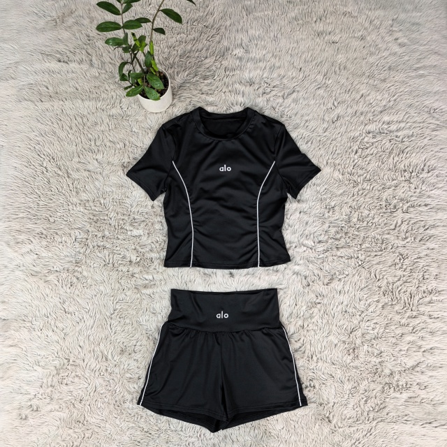 Fashion Embroidery Short Tracksuit Set