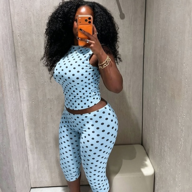 Polka Dots Printed Sleeveless Top Slim Fit Midi Pant Set
