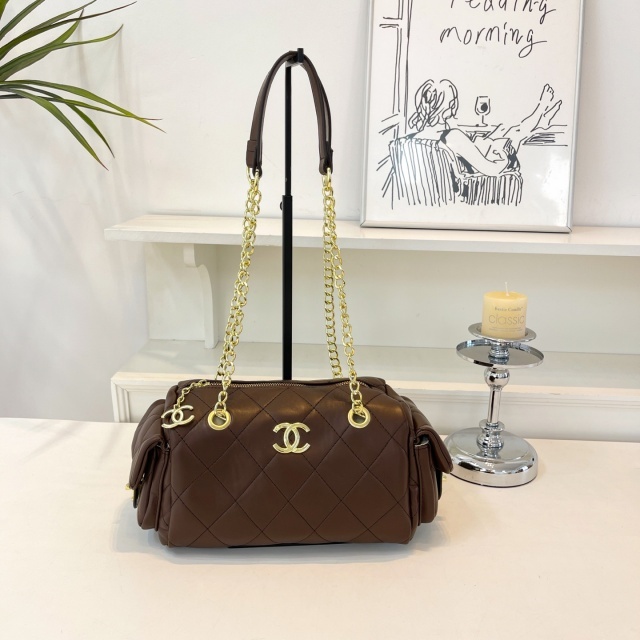 Metal Logo Women Leather Fashion Handbags