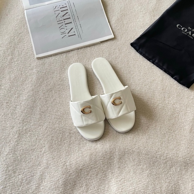 Metal Logo Leather Fashion Flat Slides