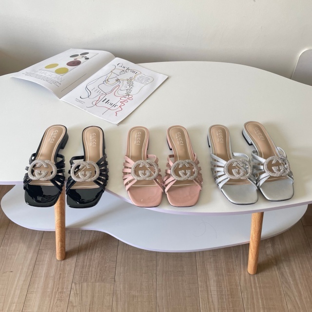 Rhinestones Hollow Out Women Flat Sandals