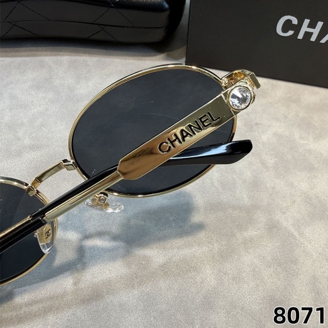 Small Oval Frame Retro Sunglasses