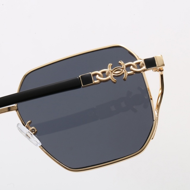 Luxury Fashion Square Frame Glasses