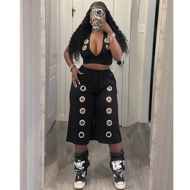 Fashion Eyelets Halter Top Midi Pants Set