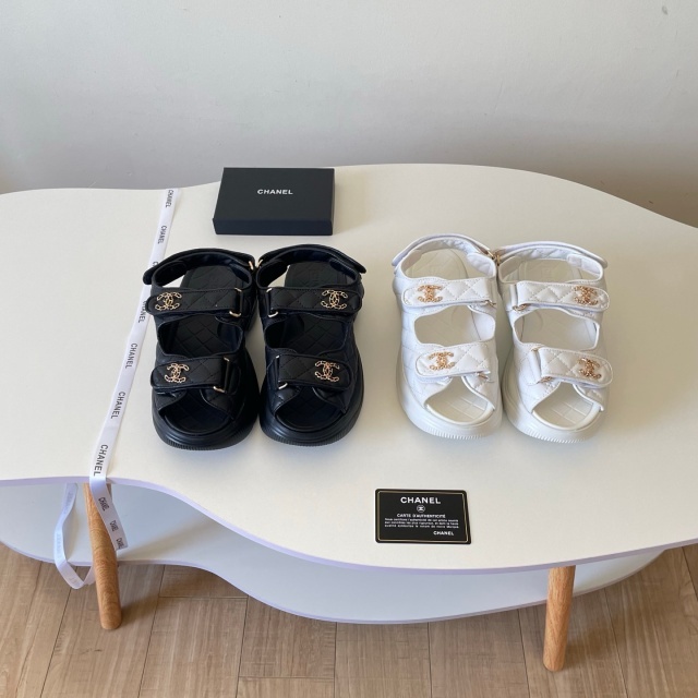 Luxury Fashion Thick-Soled Velcro Sandals