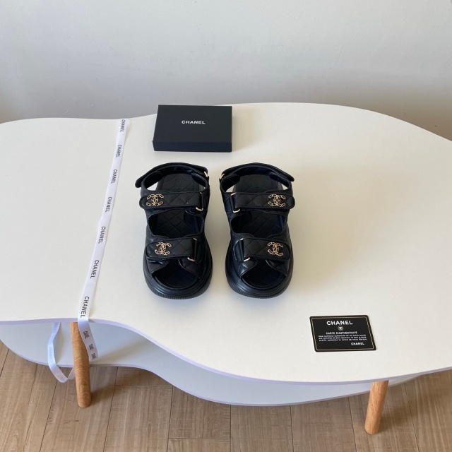 Luxury Fashion Thick-Soled Velcro Sandals