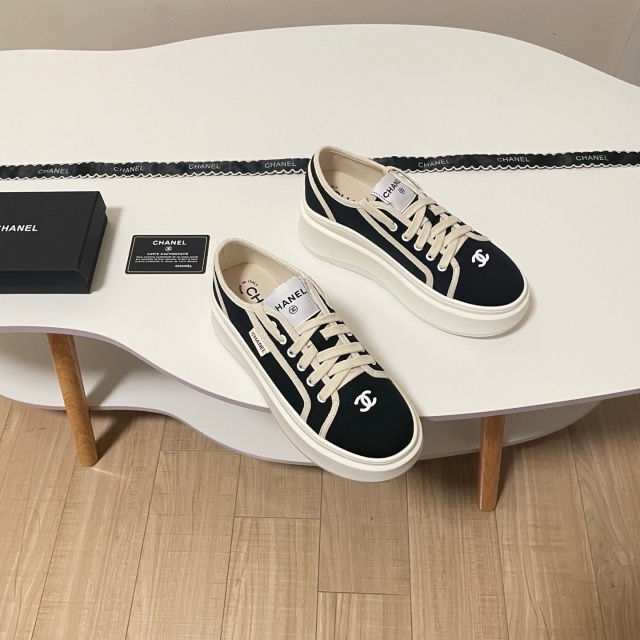 Thick-Soled Women Casual Sneakers