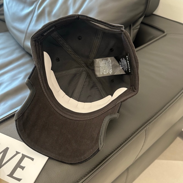 Fashion Embroidery Cut Out Baseball Caps