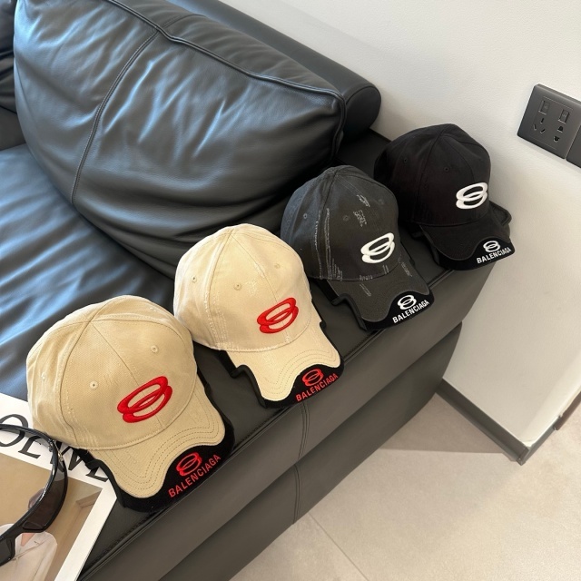 Fashion Embroidery Cut Out Baseball Caps